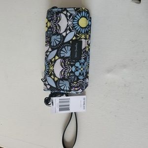 Nwt Vera BradleyReActive RFID Compact Crossbody Bag in Plaza Medallion